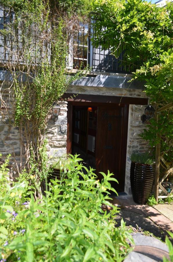 Bow Mill Farm Bed & Breakfast Totnes Dış mekan fotoğraf
